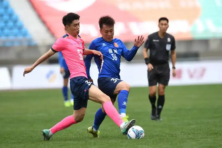 法国乙级联赛：梅斯 VS 尼姆